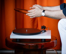 Load image into Gallery viewer, PRO-JECT - Debut EVO 2 Turntable