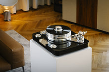 Load image into Gallery viewer, PRO-JECT - SIGNATURE Turntable
